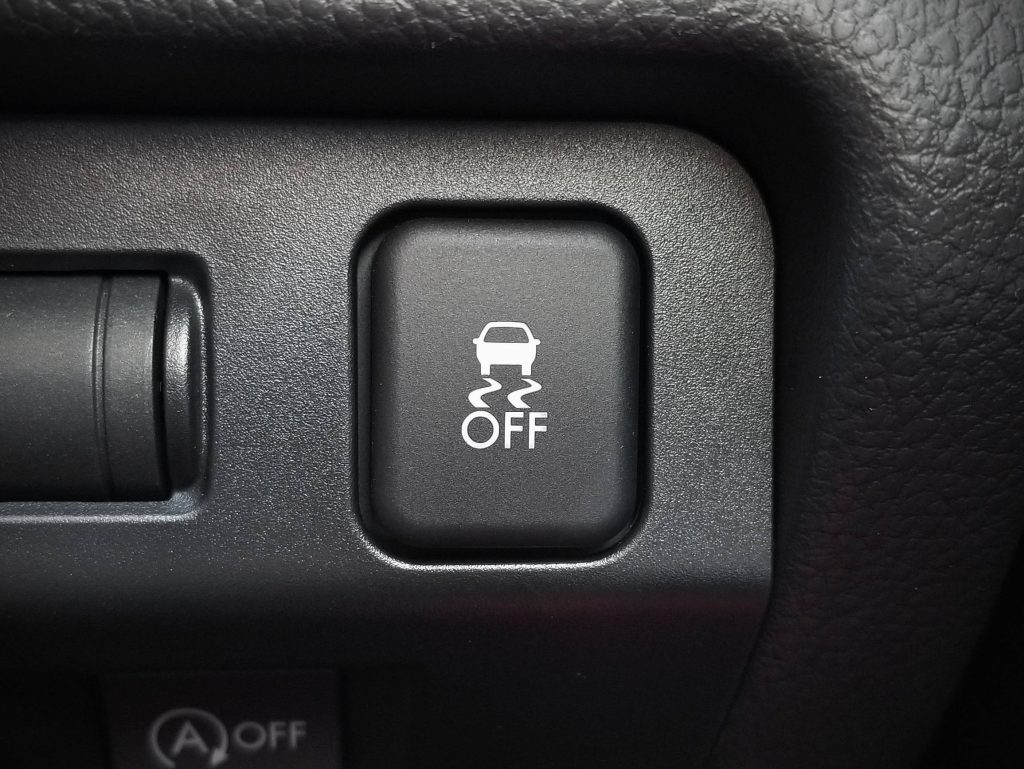 when-to-turn-off-traction-control-tiremart-tire-blog